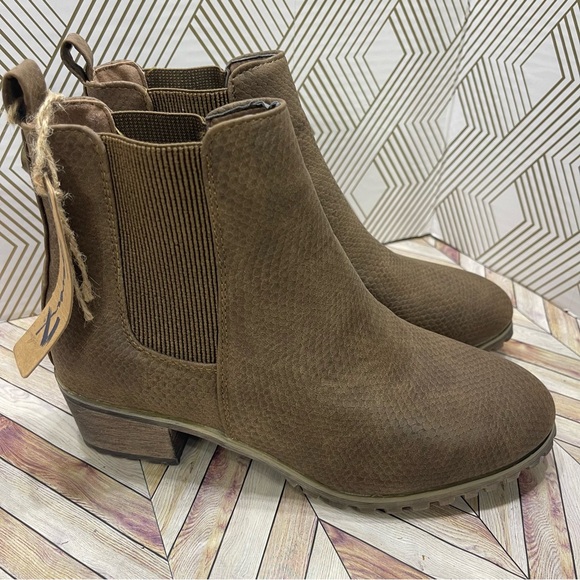 Seven7 Shoes - New Seven7 Harper Ankle‎ Boot Oak Size 8 H6